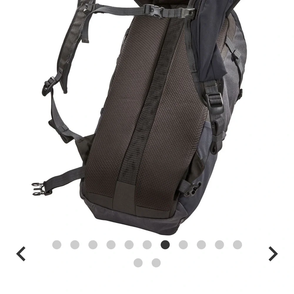 Thule Charcoal Men's Backpack - Picture 5 of 9